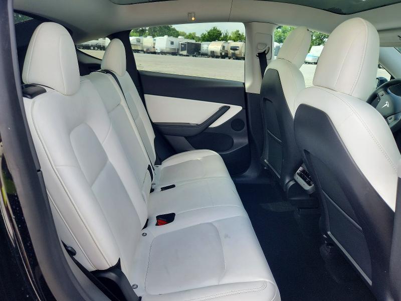 56185046 :رقم المزاد ، 5YJYGDEE6MF088652 vin ، 2021 Tesla Model Y مزاد بيع