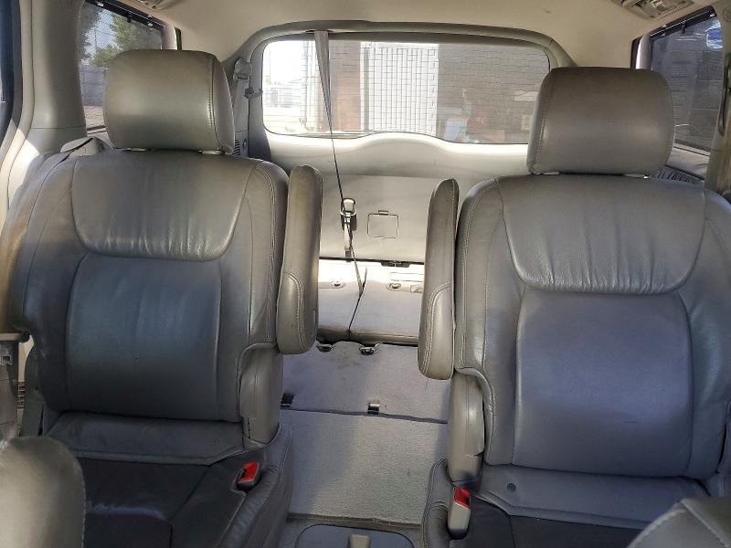 58157416 :رقم المزاد ، 5TDBK22C38S015770 vin ، 2008 Toyota Sienna مزاد بيع