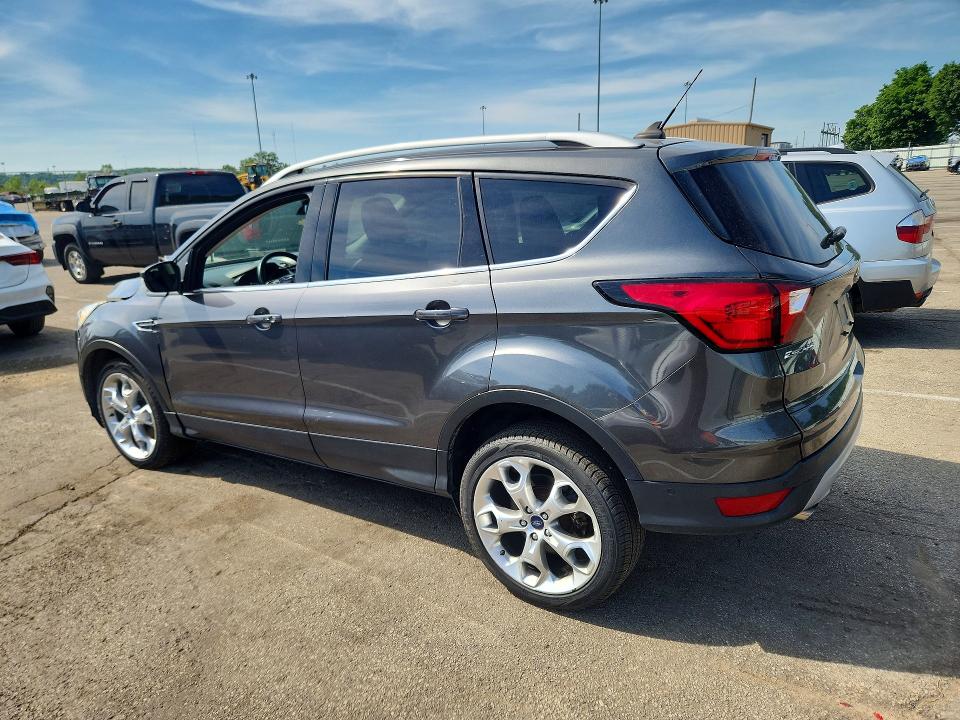 Продажа на аукционе авто 2019 Ford Escape, vin: 1FMCU0J90KUA56364, номер лота: 55545626