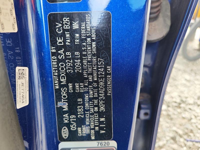 58867076 :رقم المزاد ، 3KPF34AD9KE124157 vin ، 2019 Kia Forte مزاد بيع