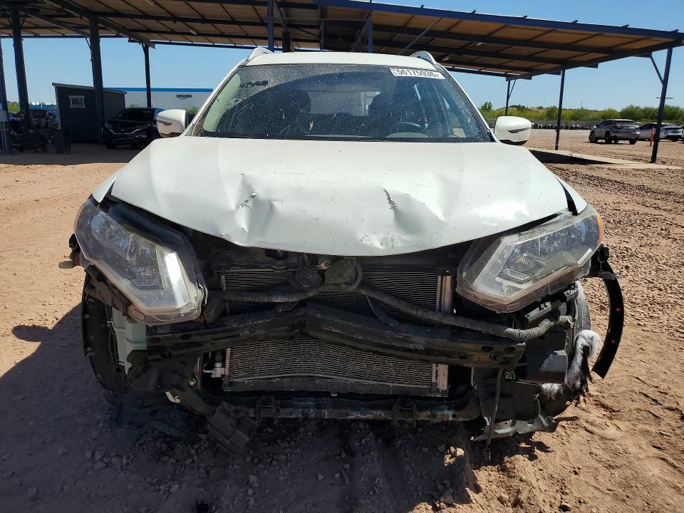 56175936 :رقم المزاد ، KNMAT2MT8HP511373 vin ، 2017 Nissan Rogue مزاد بيع