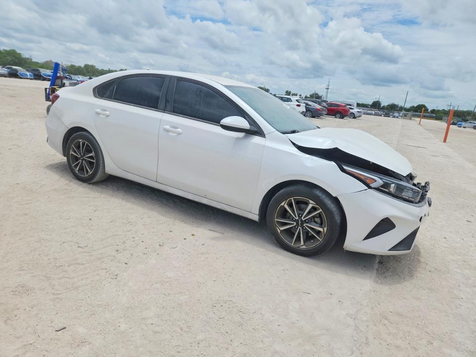 56826096 :رقم المزاد ، 3KPF24AD2NE487987 vin ، 2022 Kia Forte مزاد بيع