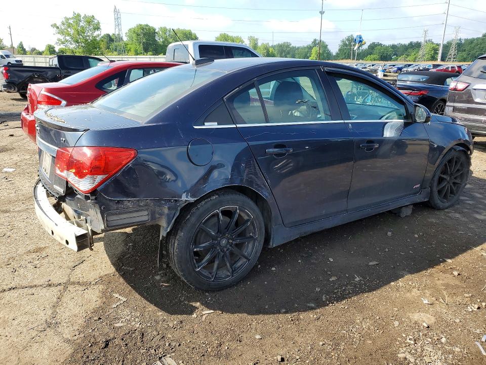 56860156 :رقم المزاد ، 1G1PC5SB8F7120056 vin ، 2015 Chevrolet Cruze مزاد بيع
