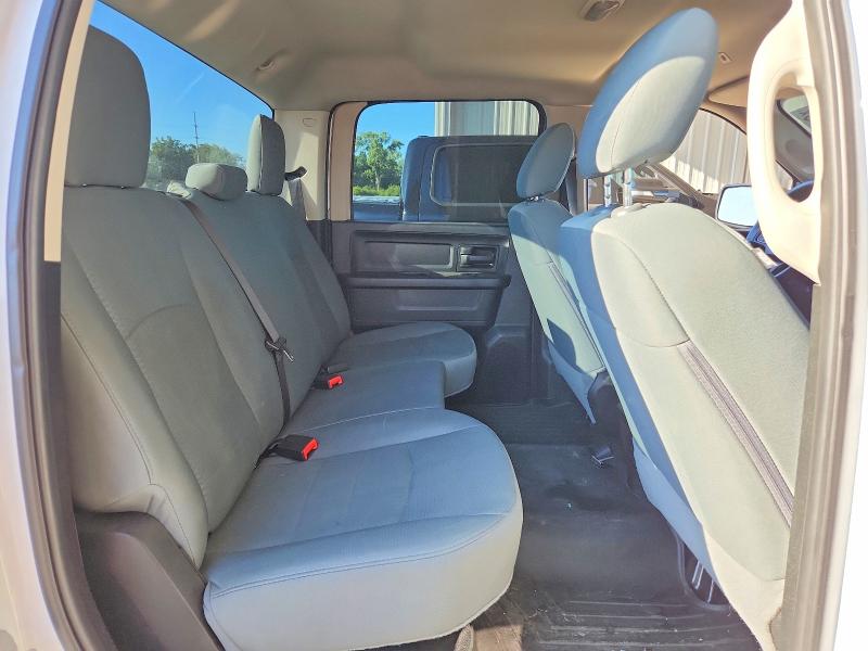 58105276 :رقم المزاد ، 1C6RR7KM2JS303462 vin ، 2018 Ram 1500 مزاد بيع