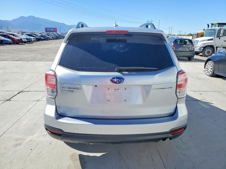 2017 Subaru Forester მანქანა იყიდება აუქციონზე, vin: JF2SJAEC2HH513330, აუქციონის ნომერი: 56968116