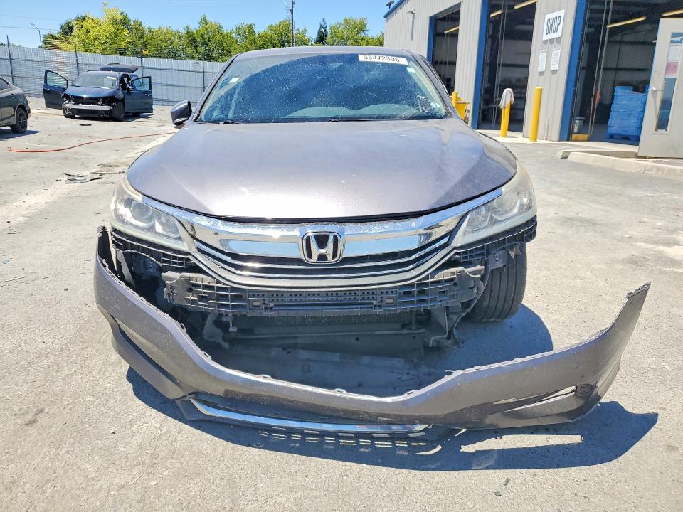 58472396 :رقم المزاد ، 1HGCR2F87GA088210 vin ، 2016 Honda Accord مزاد بيع