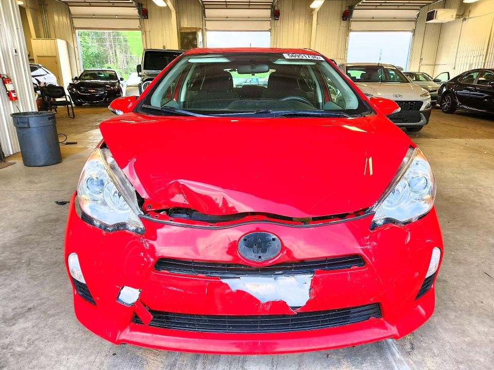 2014 Toyota Prius C მანქანა იყიდება აუქციონზე, vin: JTDKDTB33E1560327, აუქციონის ნომერი: 56951736