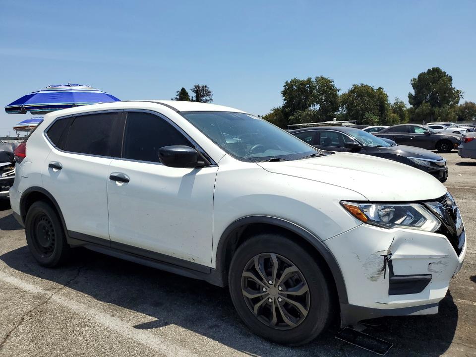 56536276 :رقم المزاد ، KNMAT2MT3HP511152 vin ، 2017 Nissan Rogue مزاد بيع