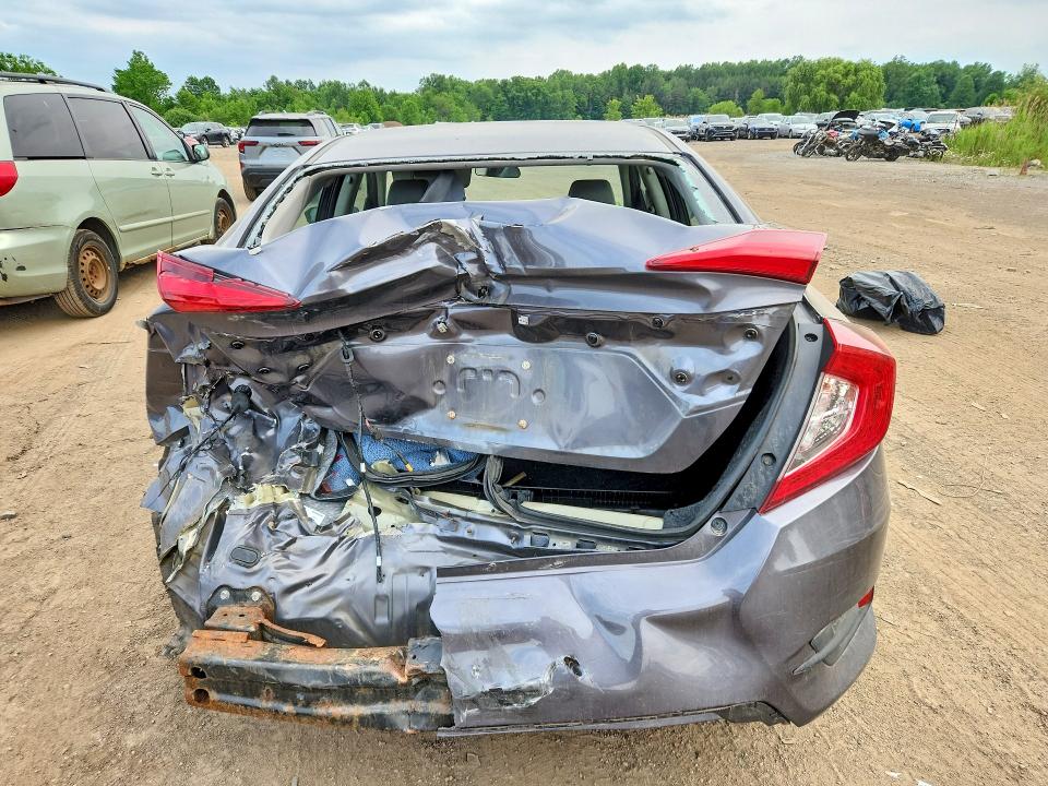 Продаж на аукціоні авто 2018 Honda Civic, vin: 2HGFC2F51JH574069, номер лоту: 56756896