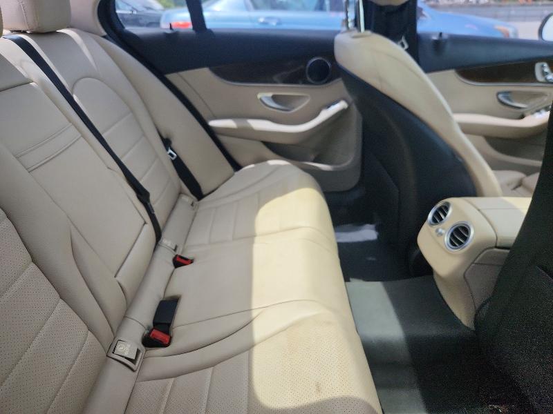 58112386 :رقم المزاد ، 55SWF4JB4HU203324 vin ، 2017 Mercedes-benz C مزاد بيع