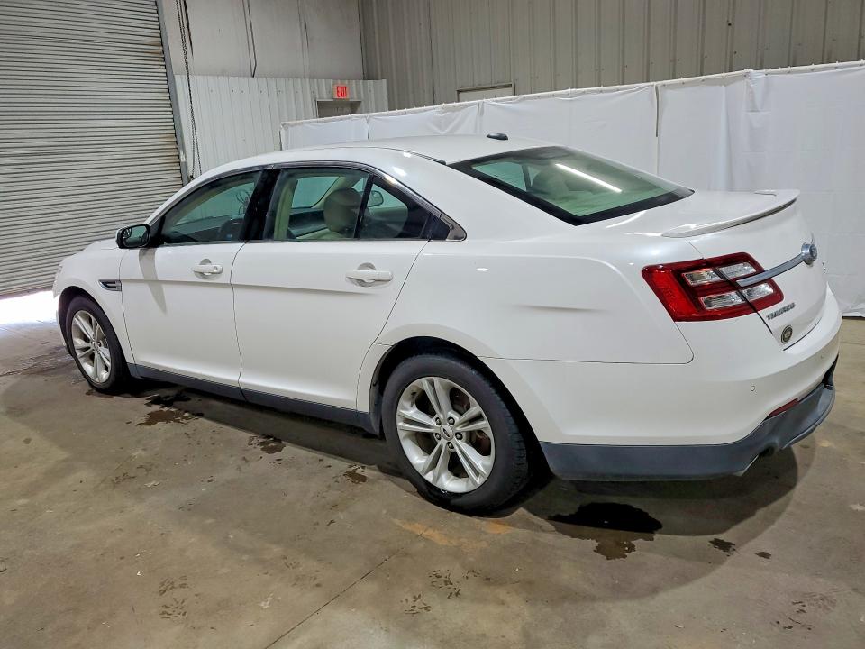 2015 Ford Taurus მანქანა იყიდება აუქციონზე, vin: 1FAHP2E89FG100533, აუქციონის ნომერი: 58978346