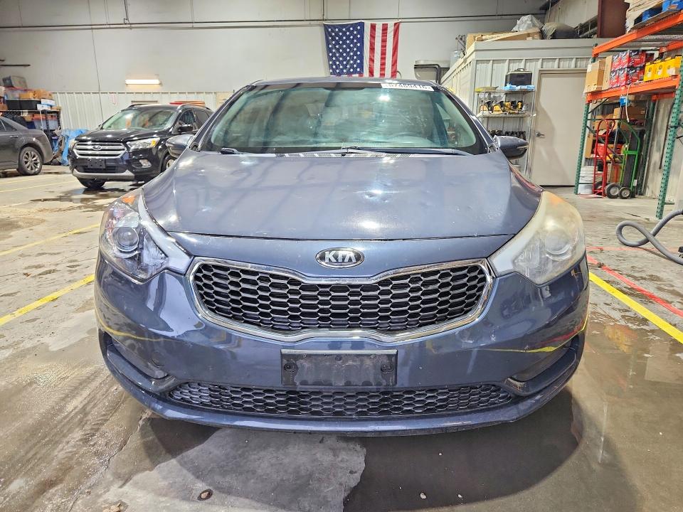 2015 Kia Forte მანქანა იყიდება აუქციონზე, vin: KNAFX4A67F5380852, აუქციონის ნომერი: 57489416