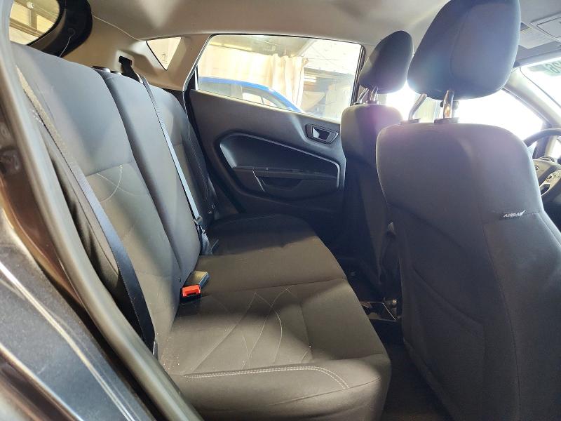 55992426 :رقم المزاد ، 3FADP4EJ4JM111113 vin ، 2018 Ford Fiesta مزاد بيع