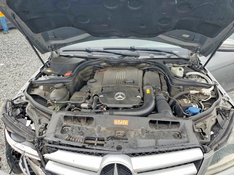 Продажа на аукционе авто 2013 Mercedes-benz C, vin: WDDGJ4HB5DG069830, номер лота: 56652006