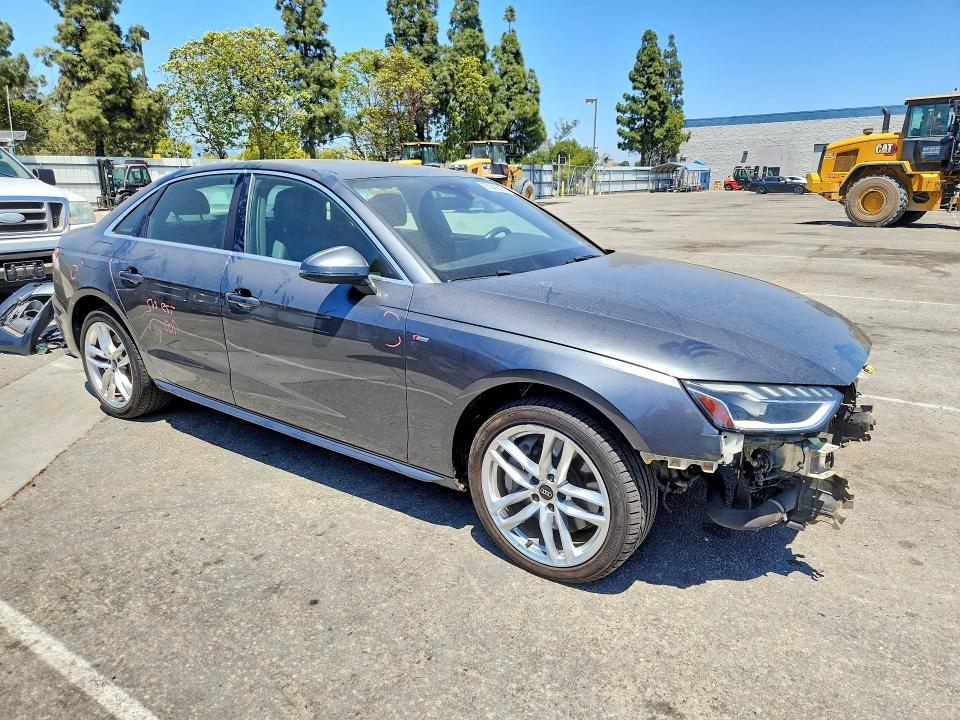 Продаж на аукціоні авто 2021 Audi A4, vin: WAUEAAF43MA078806, номер лоту: 55545916