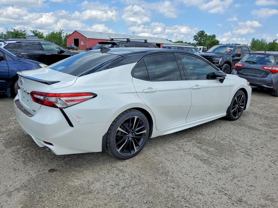 Aukcja sprzedaży 2018 Toyota Camry, vin: 4T1B61HK4JU041501, numer aukcji: 52245956