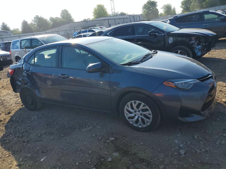 85610335 :رقم المزاد ، 2T1BURHE9HC941448 vin ، 2017 Toyota Corolla مزاد بيع