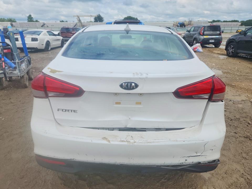 59126036 :رقم المزاد ، 3KPFL4A79HE008489 vin ، 2017 Kia Forte مزاد بيع