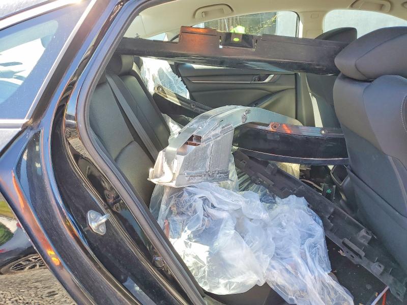 57381336 :رقم المزاد ، 1HGCV1F12KA118358 vin ، 2019 Honda Accord مزاد بيع