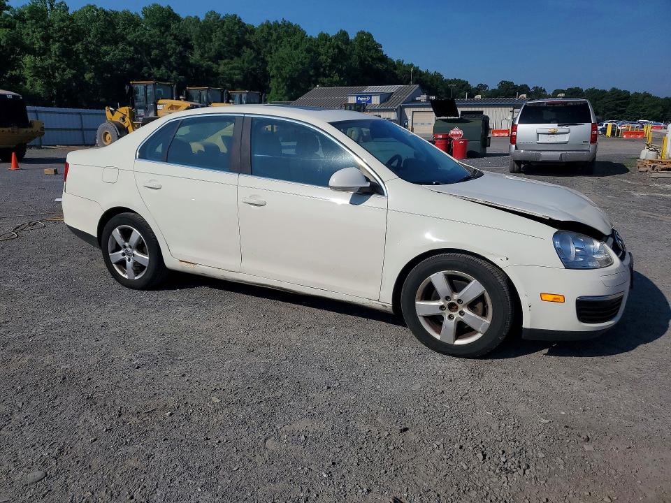 58197636 :رقم المزاد ، 3VWRM71K28M107299 vin ، 2008 Volkswagen Jetta مزاد بيع