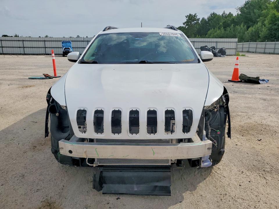 55557846 :رقم المزاد ، 1C4PJLCS0GW137330 vin ، 2016 Jeep Cherokee مزاد بيع