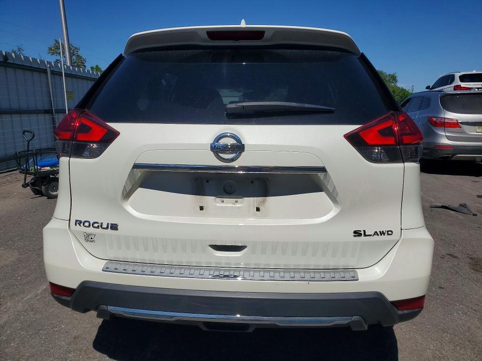 Продажа на аукционе авто 2017 Nissan Rogue, vin: 5N1AT2MV4HC796223, номер лота: 55740386