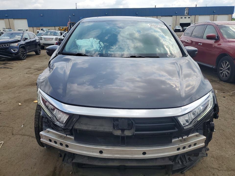 58652196 :رقم المزاد ، 5FNRL6H86NB052897 vin ، 2022 Honda Odyssey مزاد بيع