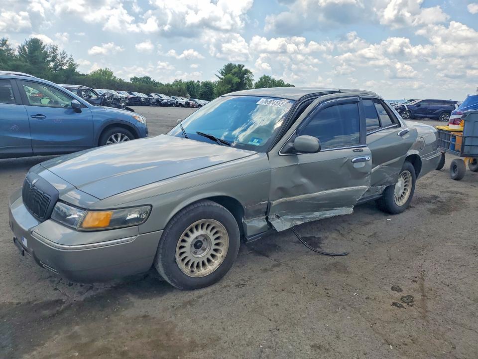 Продаж на аукціоні авто 2002 Mercury Grand Marquis, vin: 2MEFM75W42X649064, номер лоту: 85604565