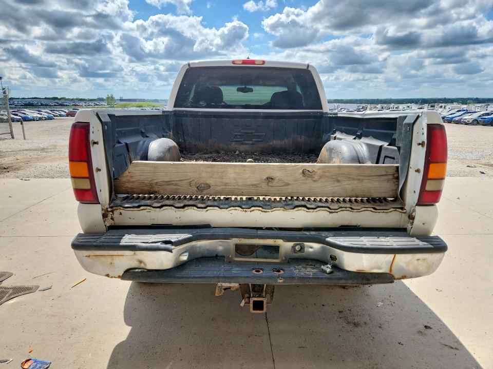 Продажа на аукционе авто 2001 Chevrolet Silverado, vin: 1GCHK29U11E210321, номер лота: 58437386