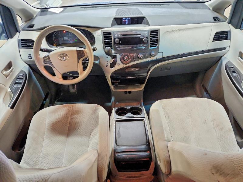 2011 Toyota Sienna მანქანა იყიდება აუქციონზე, vin: 5TDKK3DC8BS142556, აუქციონის ნომერი: 57638356