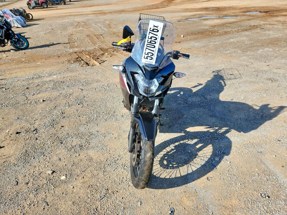 55706576 :رقم المزاد ، JKALE8C16MDA12070 vin ، 2021 Kawasaki Kle300 مزاد بيع