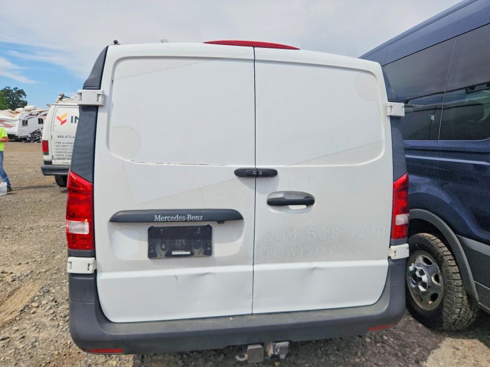47180696 :رقم المزاد ، W1YV0CEY2M3914451 vin ، 2021 Mercedes-benz Metris مزاد بيع
