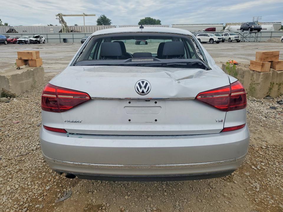 58034966 :رقم المزاد ، 1VWAT7A33HC059399 vin ، 2017 Volkswagen Passat مزاد بيع