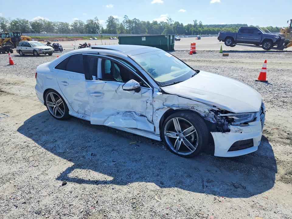 2019 Audi A3 მანქანა იყიდება აუქციონზე, vin: WAUGUGFF3KA062915, აუქციონის ნომერი: 58270406