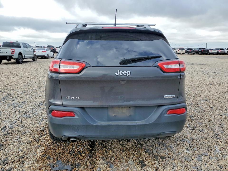 58575046 :رقم المزاد ، 1C4PJMCBXFW739138 vin ، 2015 Jeep Cherokee مزاد بيع