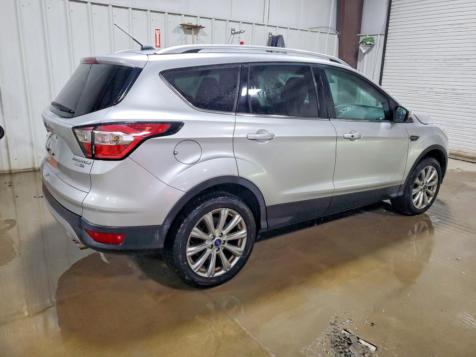 2017 Ford Escape მანქანა იყიდება აუქციონზე, vin: 1FMCU9J99HUD96318, აუქციონის ნომერი: 58391476