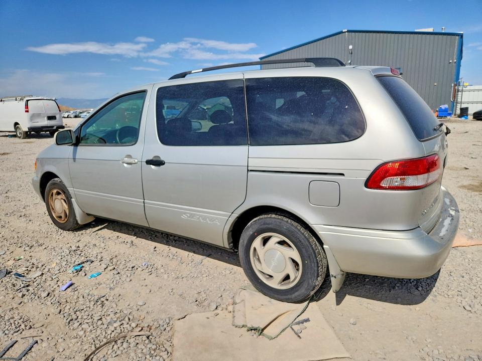 58317826 :رقم المزاد ، 4T3ZF13C53U533043 vin ، 2003 Toyota Sienna مزاد بيع