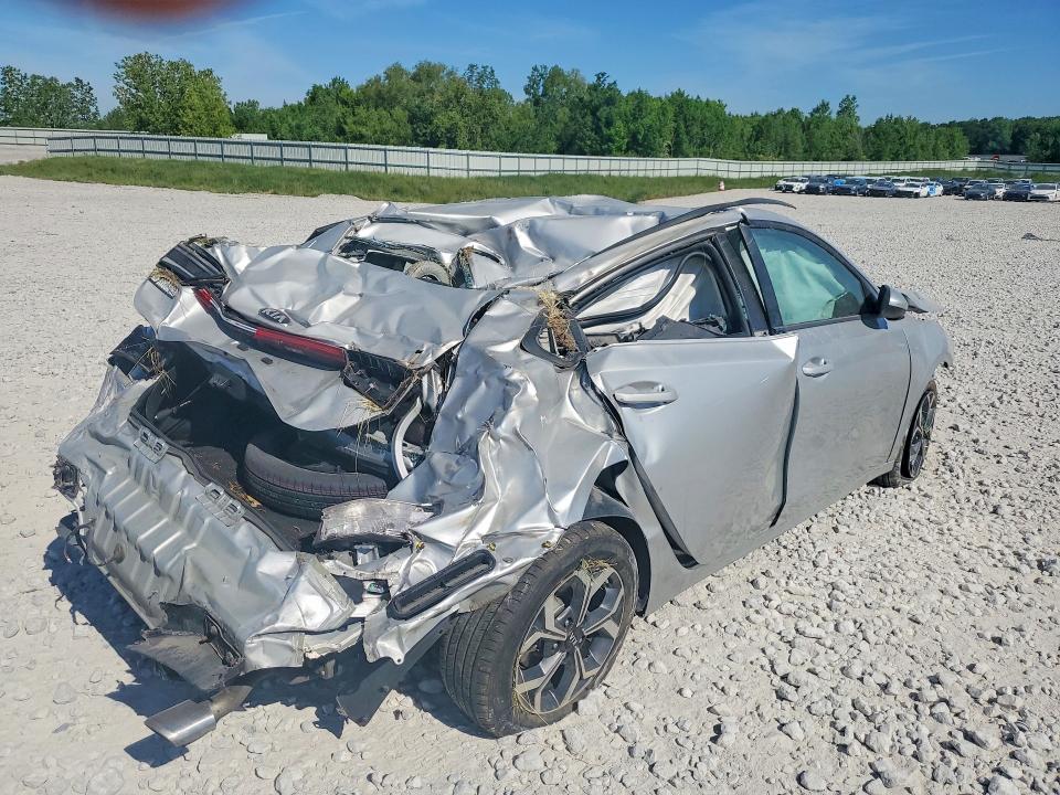 2020 Kia Forte მანქანა იყიდება აუქციონზე, vin: 3KPF24AD8LE178652, აუქციონის ნომერი: 55719206