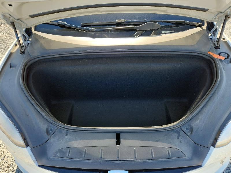 58072496 :رقم المزاد ، 7SAXCDE59NF339045 vin ، 2022 Tesla Model X مزاد بيع