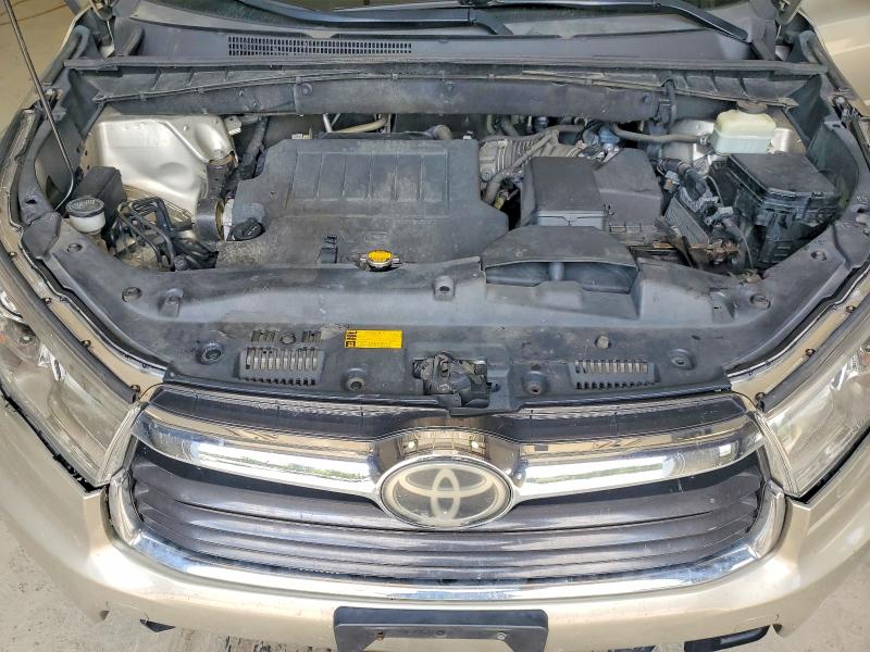 Продажа на аукционе авто 2015 Toyota Highlander, vin: 5TDDKRFHXFS079759, номер лота: 57381796