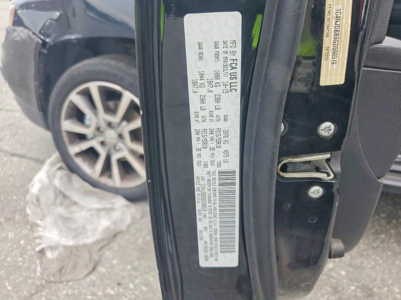 2016 Jeep Compass მანქანა იყიდება აუქციონზე, vin: 1C4NJDBB9GD598519, აუქციონის ნომერი: 59140396