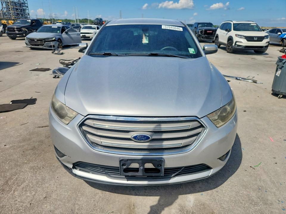 57045046 :رقم المزاد ، 1FAHP2E87FG174887 vin ، 2015 Ford Taurus مزاد بيع