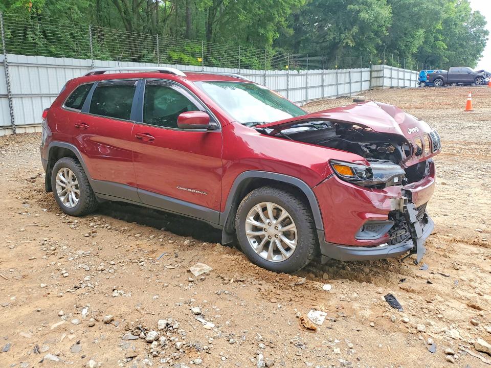 56449136 :رقم المزاد ، 1C4PJLCB0KD286146 vin ، 2019 Jeep Cherokee مزاد بيع