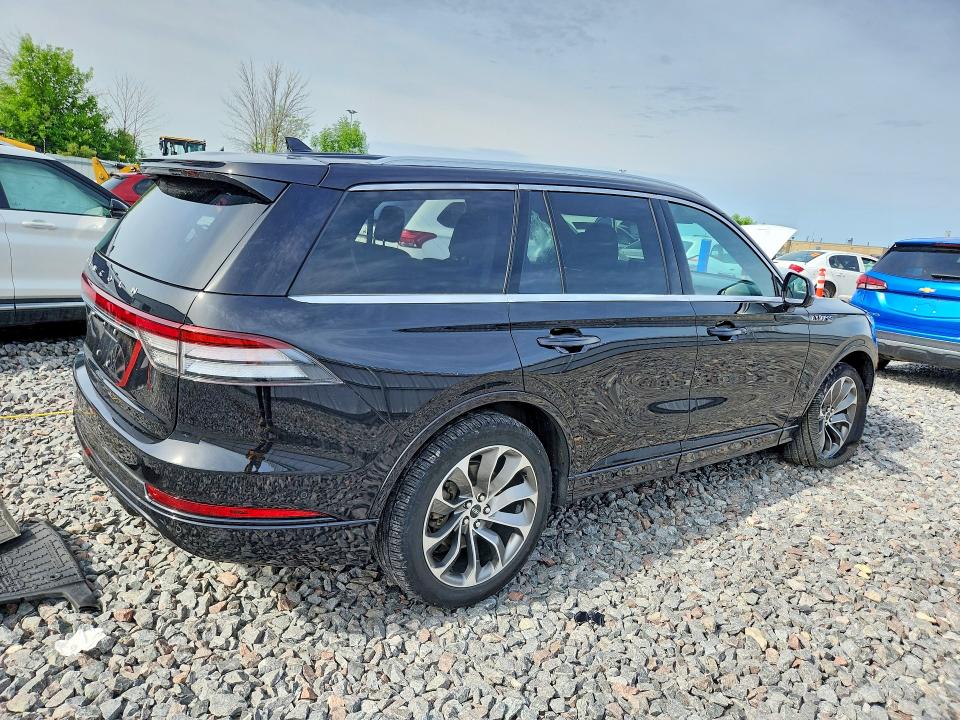 Продаж на аукціоні авто 2023 Lincoln Aviator, vin: 5LMYJ8XY0PNL03408, номер лоту: 57028476