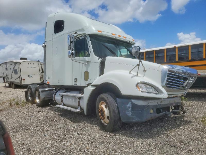 48767936 :رقم المزاد ، 1FUJA6CK05LN64215 vin ، 2005 Freightliner Columbia مزاد بيع