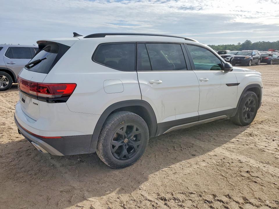 55950776 :رقم المزاد ، 1V2CR2CA8RC576092 vin ، 2024 Volkswagen Atlas مزاد بيع