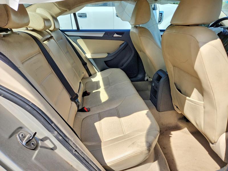 2013 Volkswagen Jetta მანქანა იყიდება აუქციონზე, vin: 3VWDP7AJXDM276120, აუქციონის ნომერი: 58318376