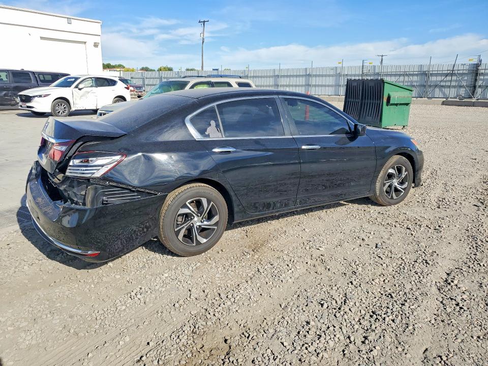 Продажа на аукционе авто 2017 Honda Accord, vin: 1HGCR2F36HA062154, номер лота: 57751886