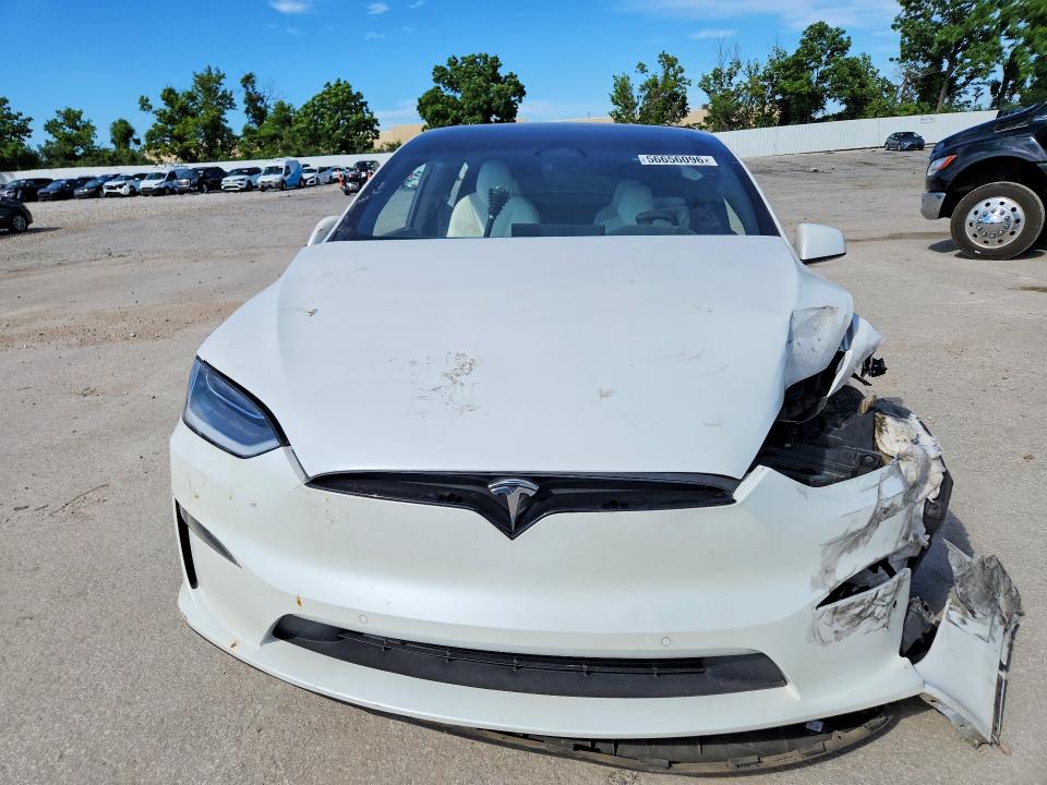 56656096 :رقم المزاد ، 7SAXCBE59NF356223 vin ، 2022 Tesla Model X مزاد بيع