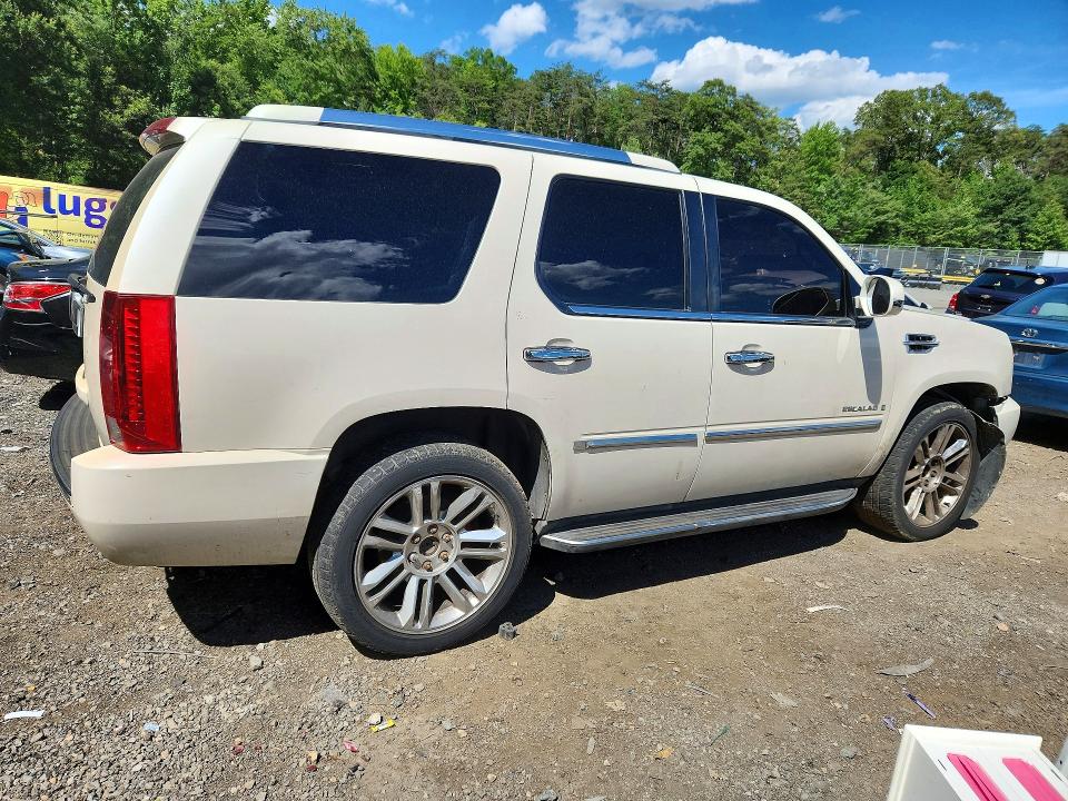 2007 Cadillac Escalade მანქანა იყიდება აუქციონზე, vin: 1GYFK63897R311564, აუქციონის ნომერი: 58238876